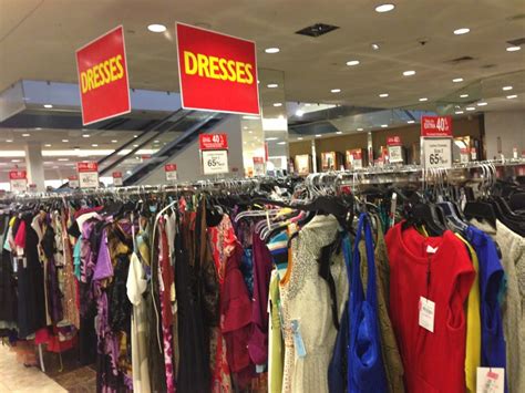 dillard's clearance shop.